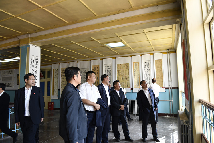 1624840864576599.jpg 3-2祁連山水泥職工書畫攝影展_副本.jpg