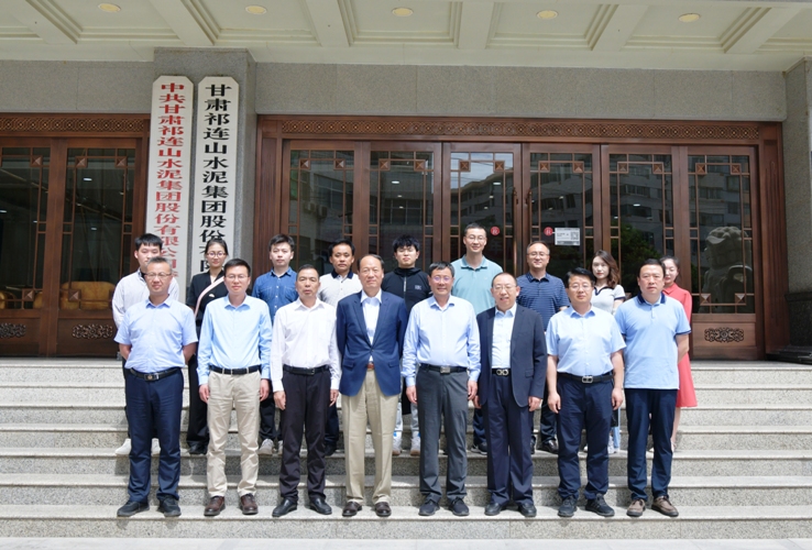 1654591334846496.jpg 合影.jpg